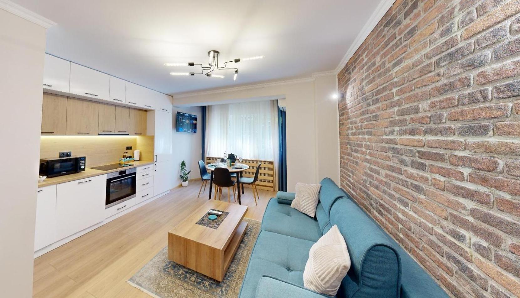 в център 5 Corners Apartament *